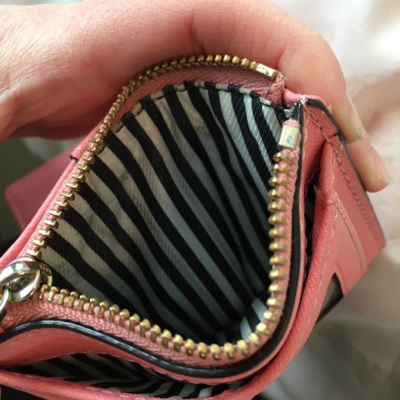 Kate spade Cameron Street Adalyn Wallet in pink/coral nwot - Picture 15 of 15
